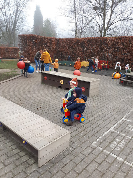 Spelen